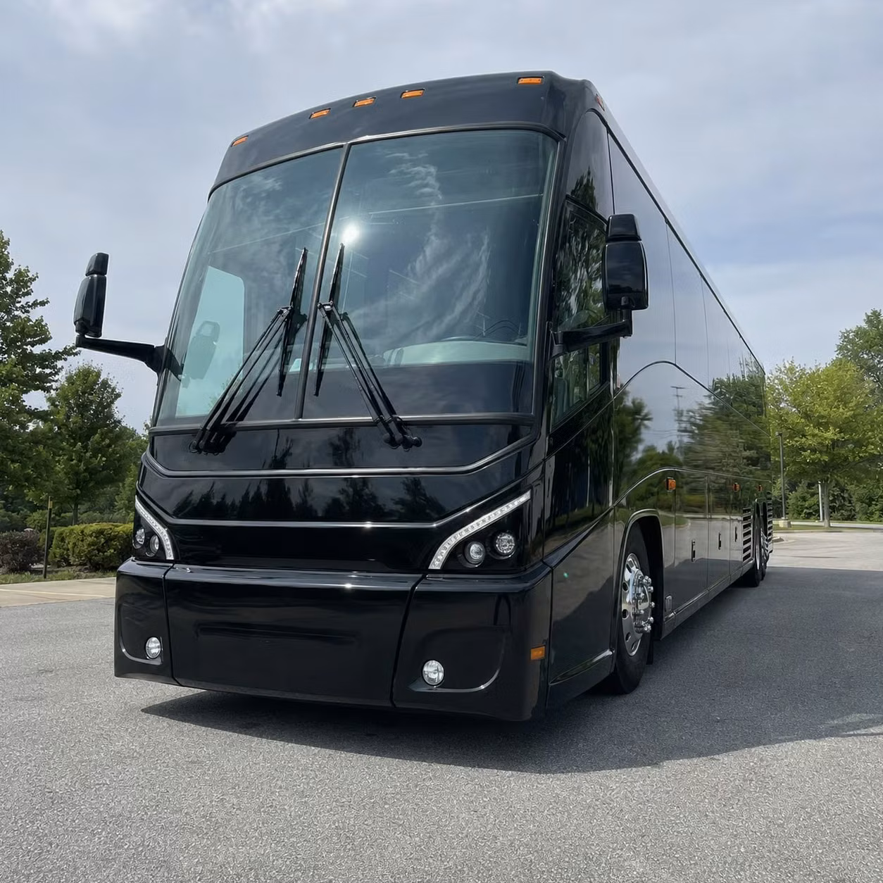 charterbusrentalportstluciefl com helps you set up daily commuter shuttles along the treasure coast s busiest corridors