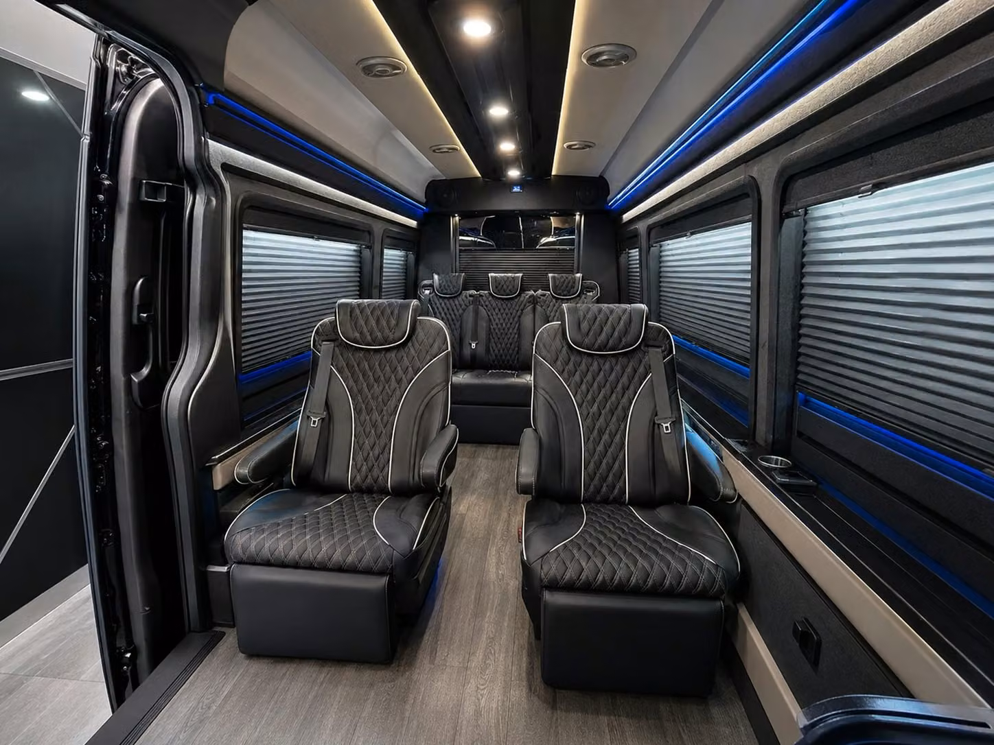 corporate and hotel airport shuttle services in the port st lucie area
