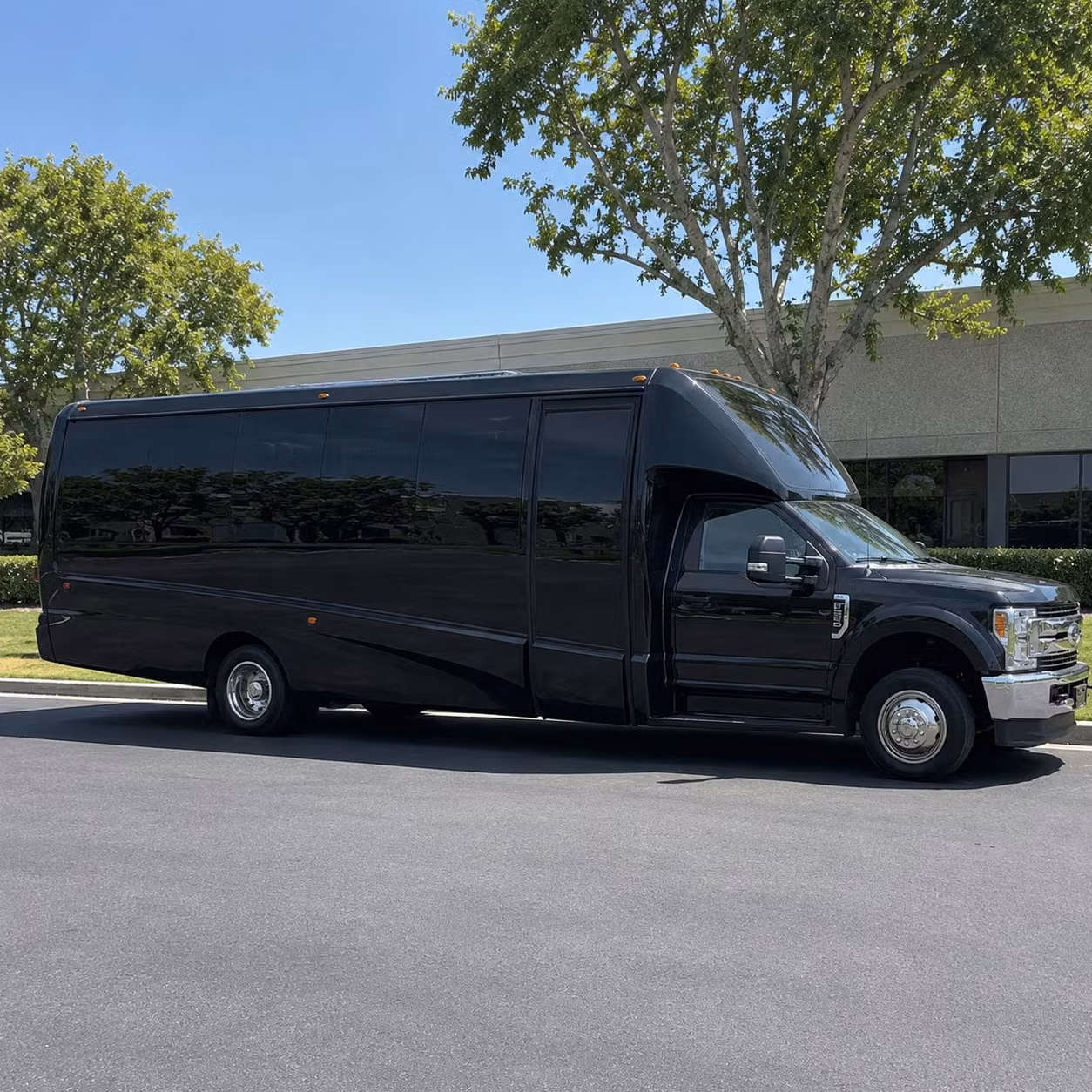 port st lucie groups love party buses for amphitheatre nights at ithink financial